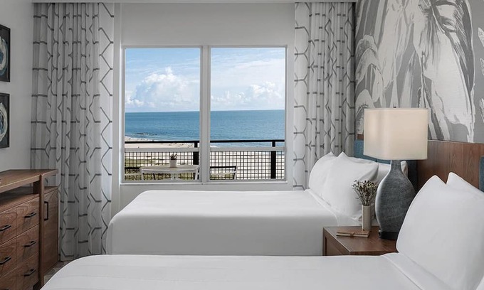 Florida North Atlantic Coast Condo | Marriott's Oceana Palms | Two-Bedroom Ocean Front