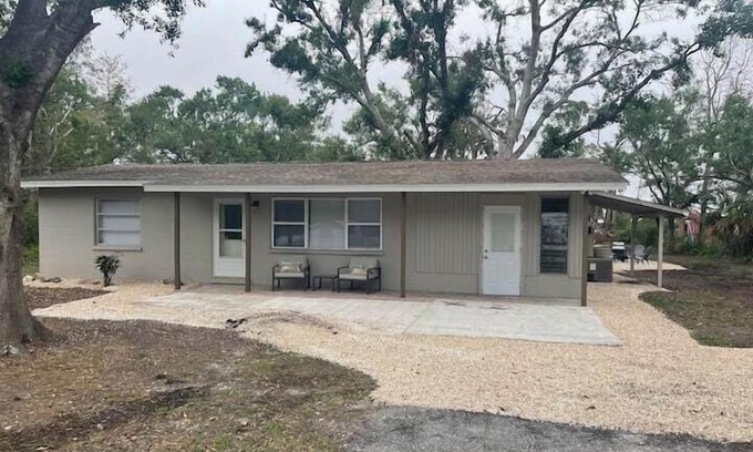 Englewood Apartment | 2 Bedroom 736839 by Houzlet
