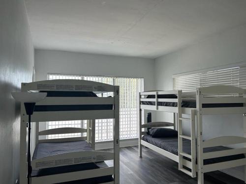 North Bay Village Hostel | Beachside Hostel